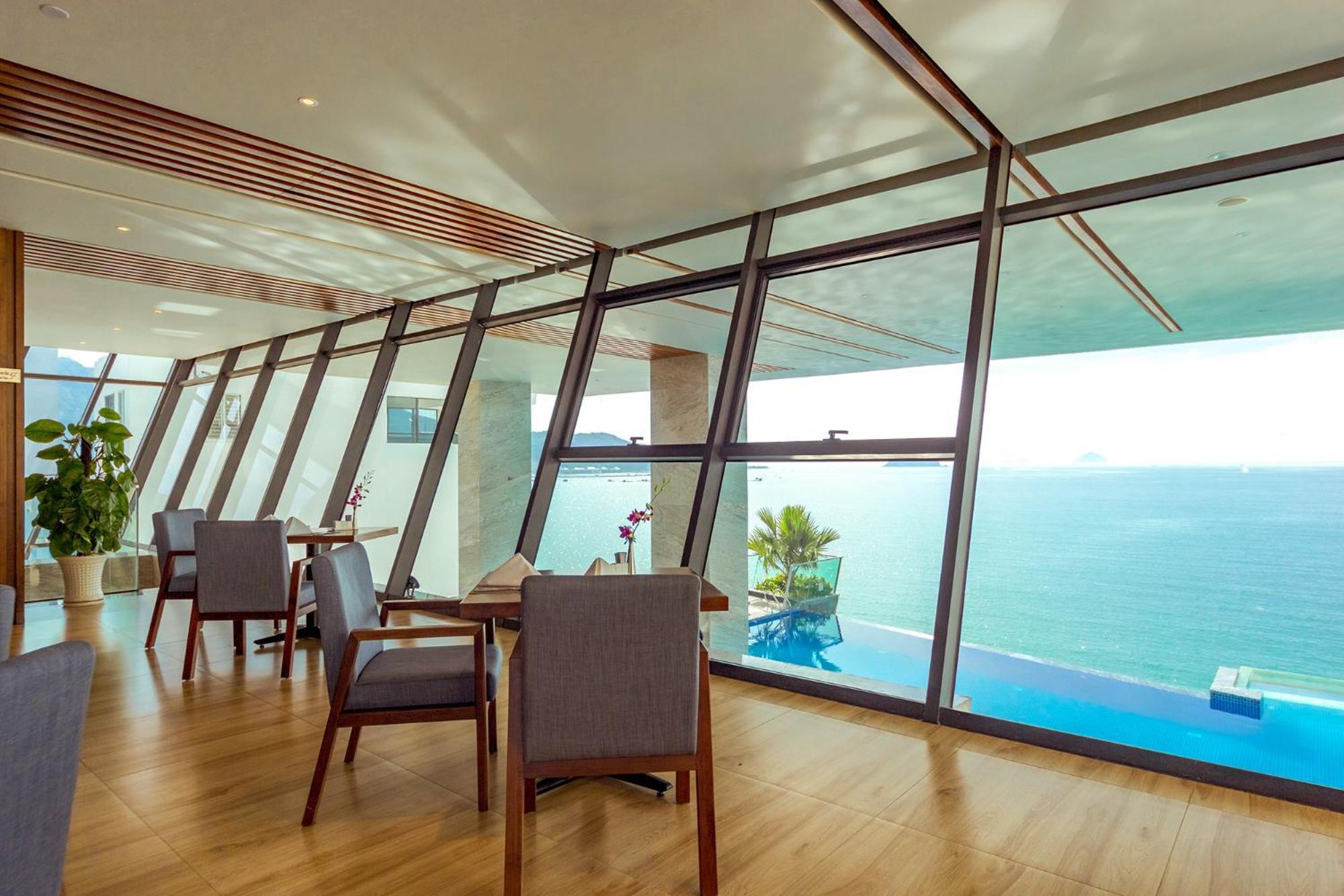 Boton Blue Hotel & Spa Nha Trang Exterior photo