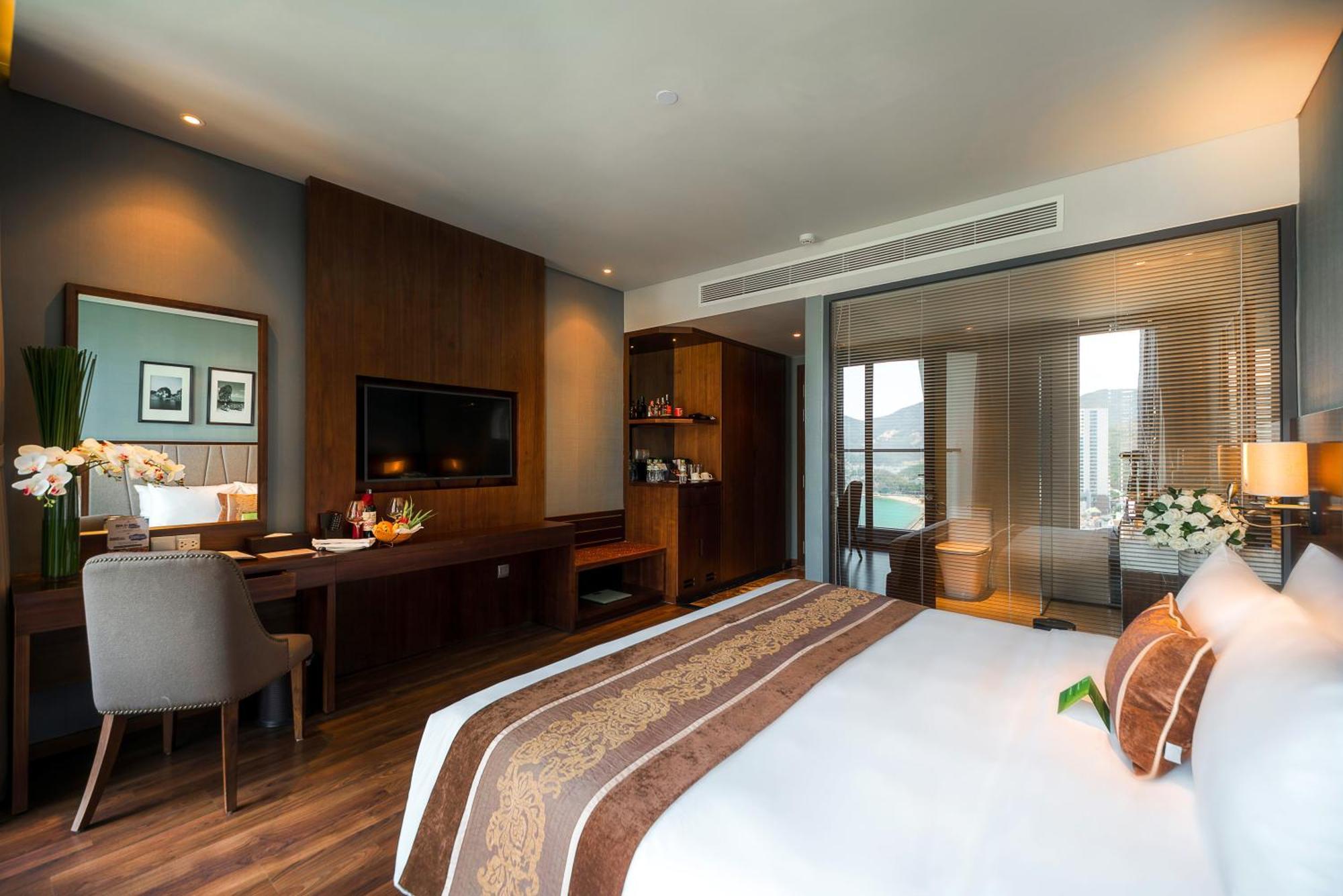 Boton Blue Hotel & Spa Nha Trang Exterior photo