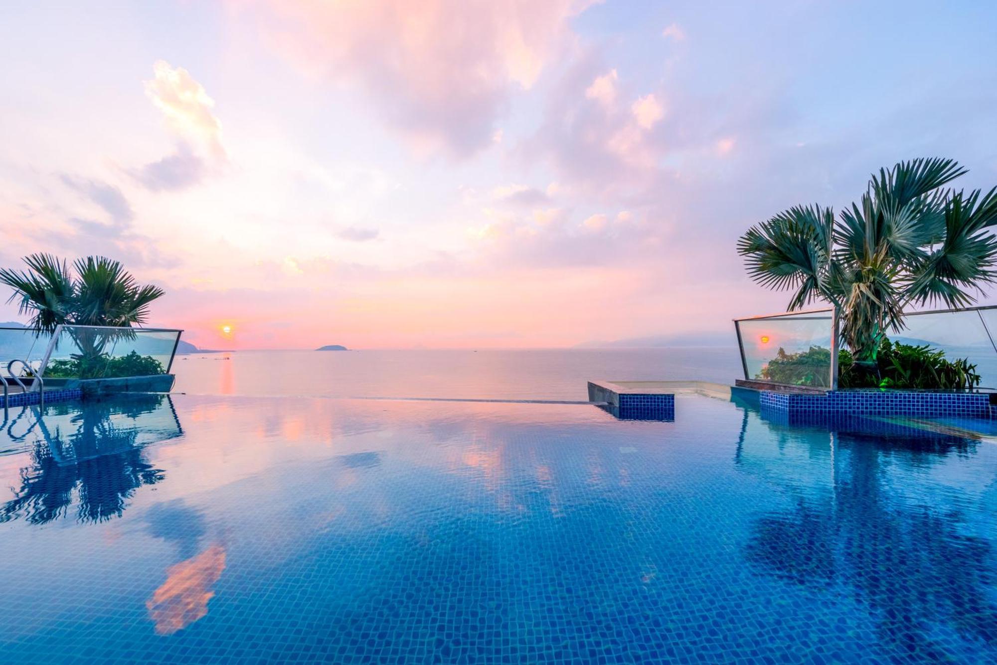 Boton Blue Hotel & Spa Nha Trang Exterior photo