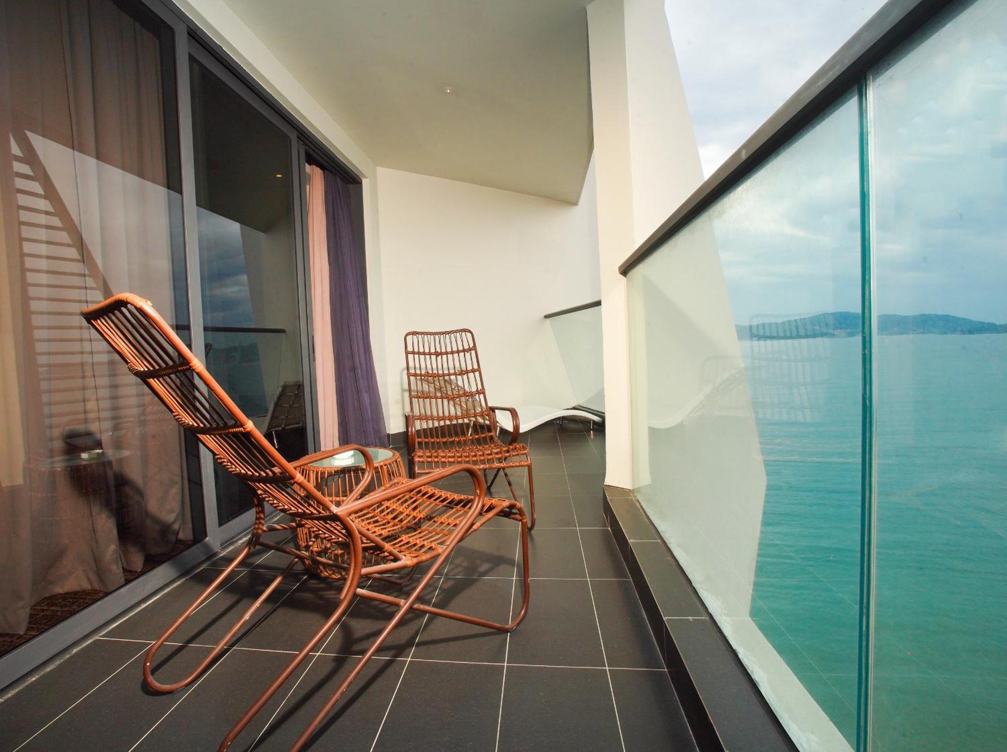 Boton Blue Hotel & Spa Nha Trang Exterior photo