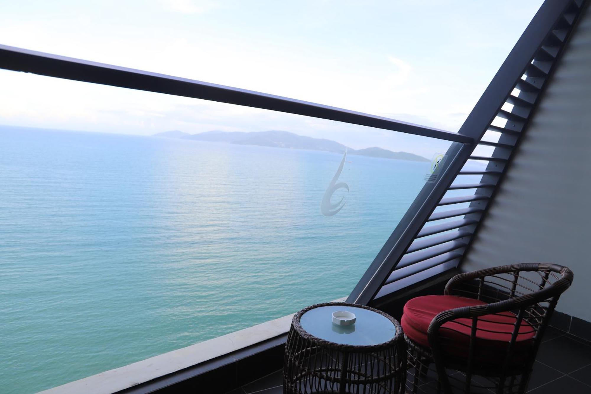 Boton Blue Hotel & Spa Nha Trang Exterior photo