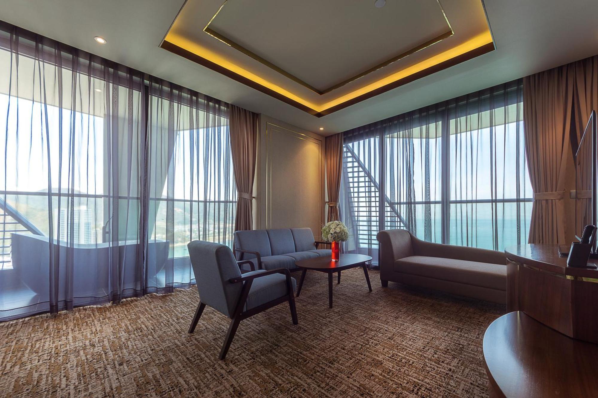 Boton Blue Hotel & Spa Nha Trang Exterior photo