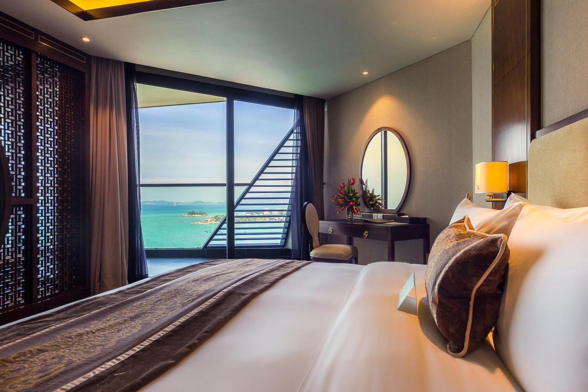 Boton Blue Hotel & Spa Nha Trang Exterior photo