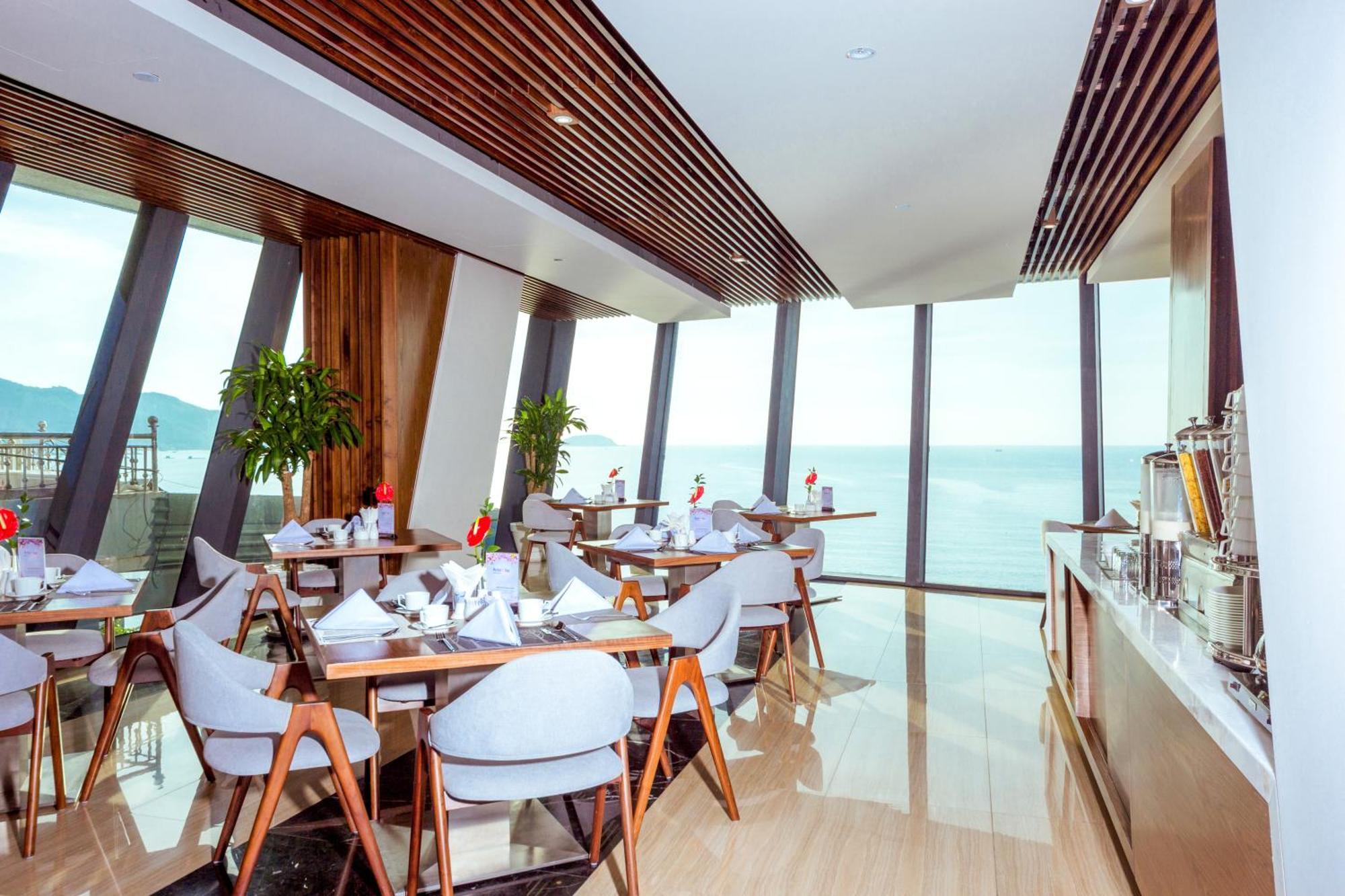 Boton Blue Hotel & Spa Nha Trang Exterior photo